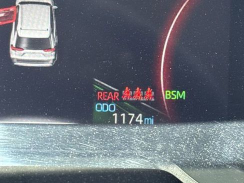 Used 2025 Toyota RAV4 XLE w/ Convenience Package image 39