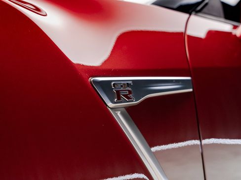 Used 2016 Nissan GT-R Premium AWD/4WD image 36