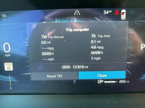 Used 2025 Volvo XC90 B6 Plus image 21