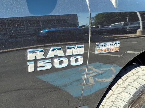 Used 2018 RAM 1500 Express w/ Express Value Package AWD/4WD image 30