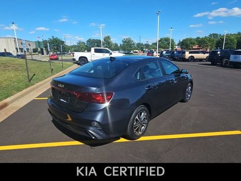 Used 2023 Kia Forte LXS FWD image 8