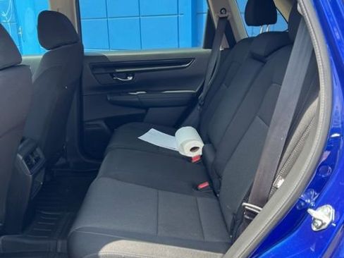 Used 2025 Honda CR-V LX image 8