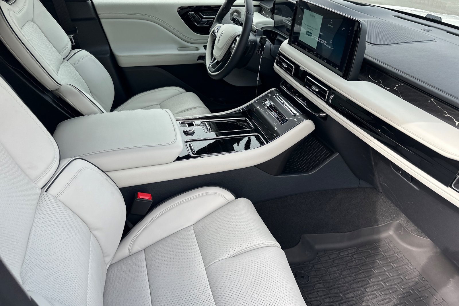 New 2026 Lincoln Aviator Black Label w/ Black Label Special Edition AWD/4WD image 15