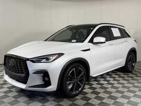 Used 2023 INFINITI QX50 Sport FWD image 2