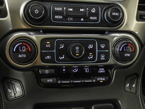Used 2018 Chevrolet Tahoe LT AWD/4WD image 30