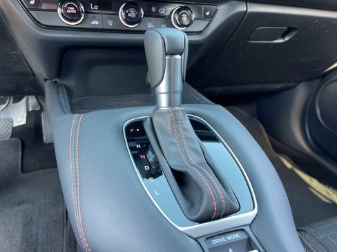 Certified 2025 Honda HR-V Sport image 18