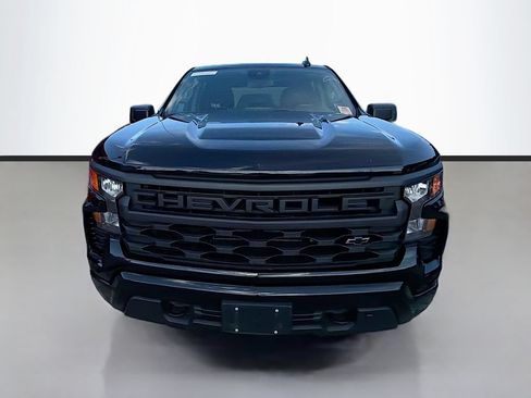 Used 2024 Chevrolet Silverado 1500 Custom AWD/4WD image 2