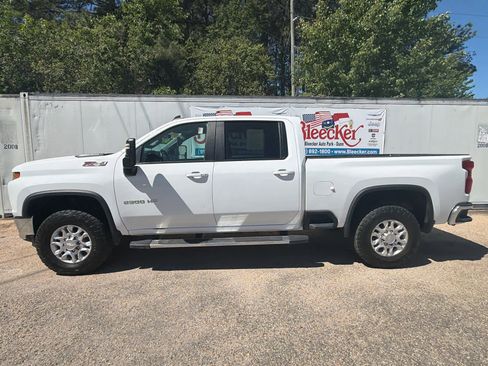 Used 2023 Chevrolet Silverado 2500 LT w/ Convenience Package AWD/4WD image 7
