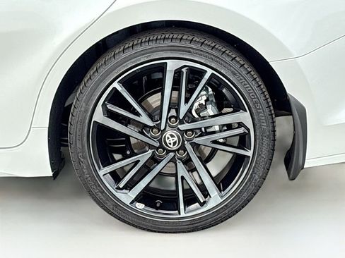 Used 2025 Toyota Camry XSE image 30