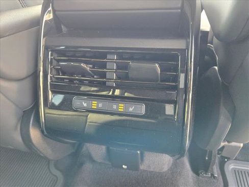 Used 2023 Land Rover Range Rover Sport SE AWD/4WD image 14