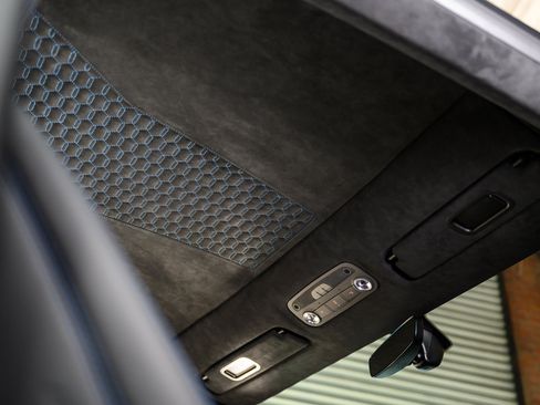 Used 2023 Lamborghini Huracan EVO image 28