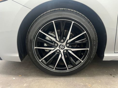 Used 2024 Toyota Camry SE FWD image 29