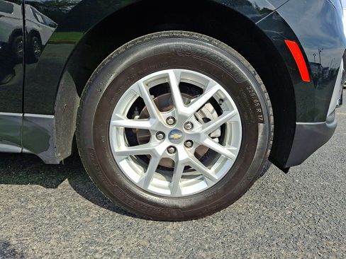 Used 2023 Chevrolet Equinox LT FWD image 9