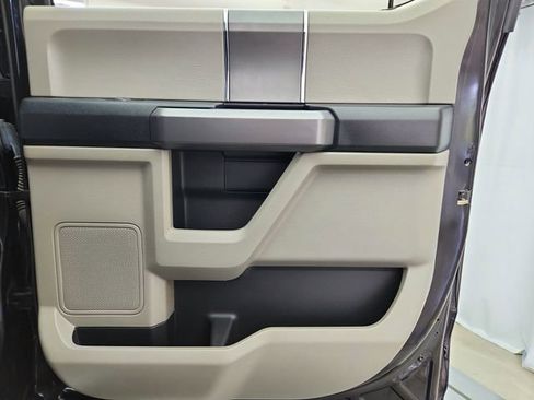 Used 2019 Ford F150 XLT w/ Equipment Group 302A Luxury AWD/4WD image 27