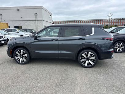 New 2025 Mitsubishi Outlander SEL