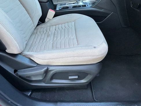 Certified 2020 Ford Explorer XLT image 37