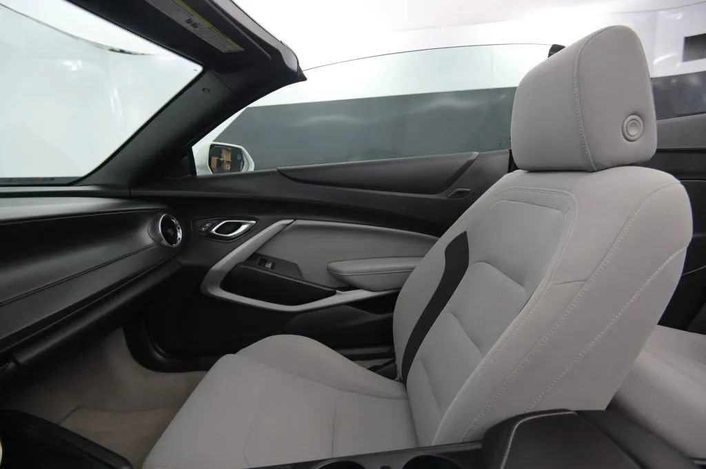 Used 2023 Chevrolet Camaro LT RWD image 29