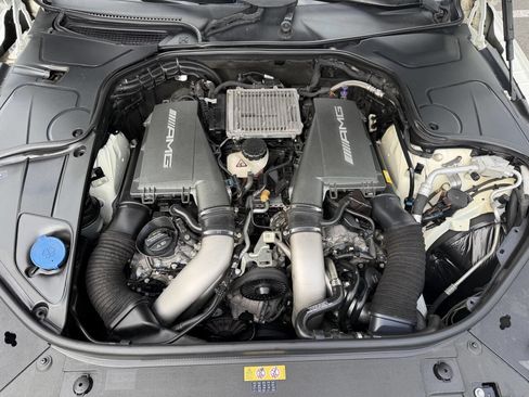 Used 2015 Mercedes-Benz S 63 AMG 4MATIC Coupe image 34