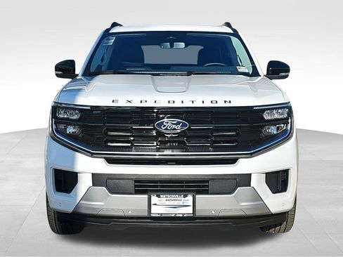 New 2026 Ford Expedition Platinum w/ Driver's Package image 8