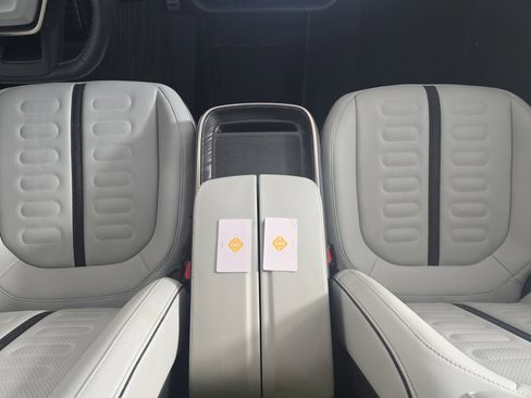 Used 2023 Rivian R1T Adventure AWD/4WD image 29