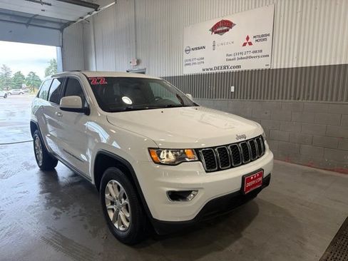 Used 2022 Jeep Grand Cherokee Laredo X AWD/4WD image 1