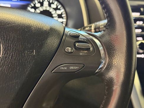 Used 2021 Nissan Murano SV AWD/4WD image 25