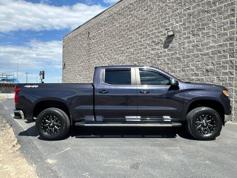 Used 2023 Chevrolet Silverado 1500 LT AWD/4WD image 5