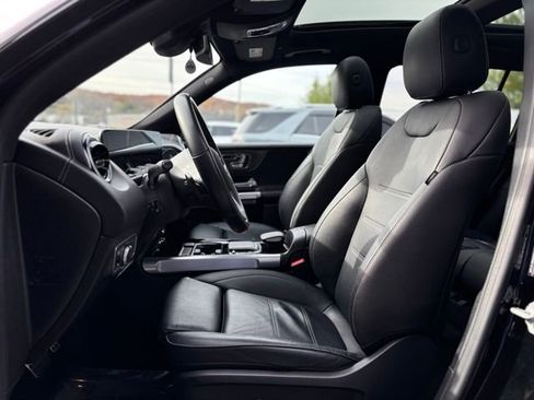 Certified 2021 Mercedes-Benz GLB 250 4MATIC image 33