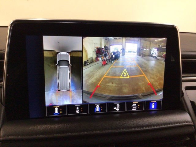 Used 2022 Chevrolet Suburban LT w/ LT Signature Plus Package AWD/4WD image 22