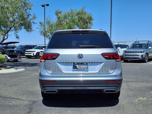 Used 2021 Volkswagen Tiguan S FWD image 5