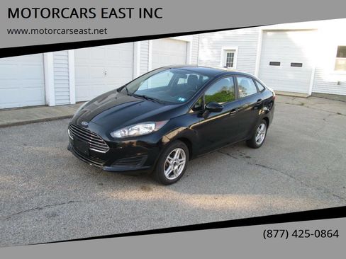Used 2017 Ford Fiesta SE image 1
