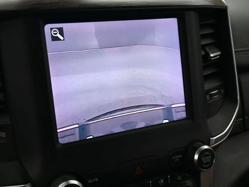 Used 2019 RAM 1500 Laramie image 24