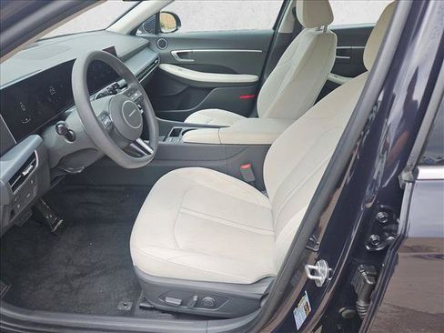 Used 2025 Hyundai Sonata SEL FWD image 15