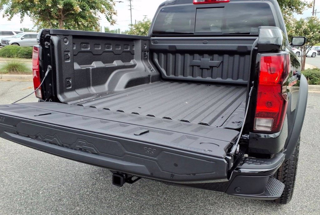 New 2026 Chevrolet Colorado Trail Boss AWD/4WD image 32