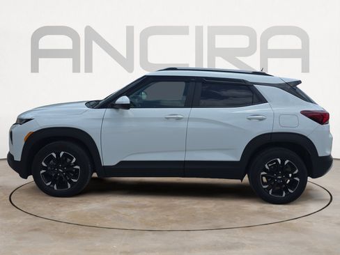 Used 2023 Chevrolet TrailBlazer LT FWD image 5