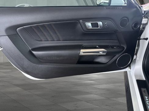 Used 2023 Ford Mustang GT Premium image 8