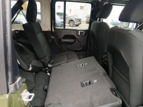 Used 2023 Jeep Wrangler Unlimited Rubicon w/ LED Lighting Group image 55