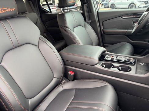 New 2026 Honda Pilot TrailSport image 8