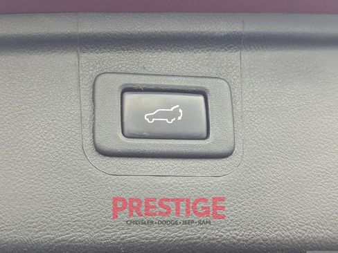 Used 2018 Subaru Outback 2.5i Limited image 10