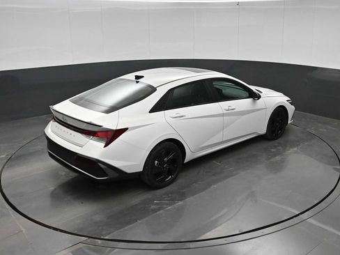 New 2026 Hyundai Elantra SEL Sport FWD image 34