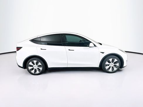 Used 2022 Tesla Model Y Long Range AWD/4WD image 10