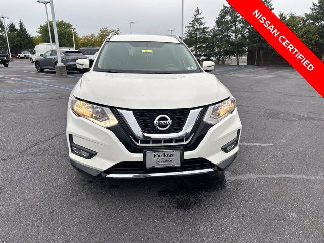 Certified 2017 Nissan Rogue SV AWD/4WD image 3