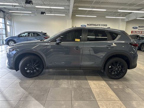 Used 2023 MAZDA CX-5 Carbon Edition image 14