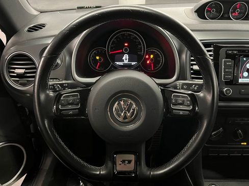 Used 2014 Volkswagen Beetle R-Line image 7