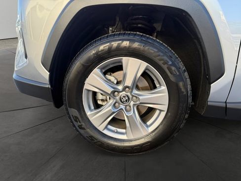 Used 2023 Toyota RAV4 LE AWD/4WD image 9