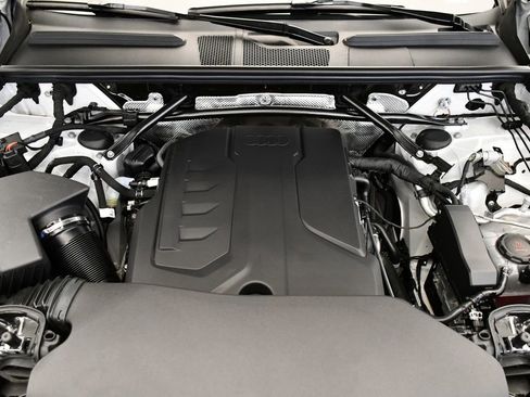 Certified 2025 Audi Q5 Premium Plus w/ Premium Plus image 11