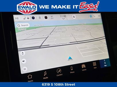 New 2025 Jeep Grand Cherokee Limited w/ Luxury Tech Group II