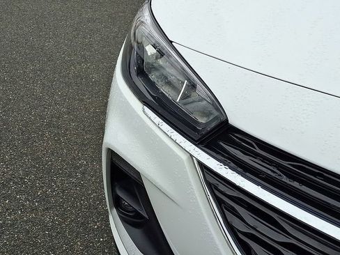 Used 2023 Buick Encore GX Preferred w/ Cold Weather Comfort Package image 18