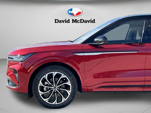 New 2026 Lincoln Nautilus Reserve image 32