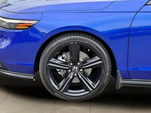 Used 2023 Honda Accord Sport image 35